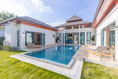 2 bedrooms Villa in Chalong, Thailand No. 1186 1