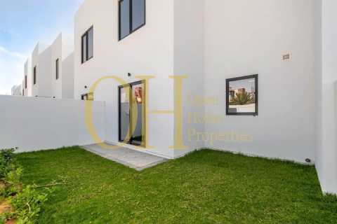 2 bedrooms Townhouse in Al Ghadeer 2, UAE No. 44213 2