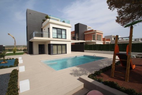 4 bedrooms Villa in Alicante, Spain No. 27753 3