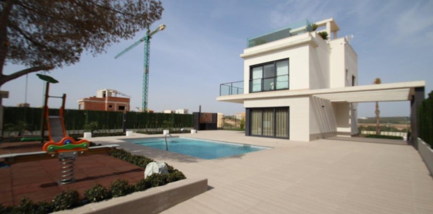 4 bedrooms Villa in Alicante, Spain No. 27753