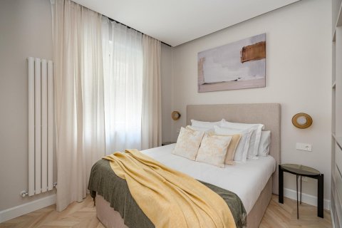 3 chambres Appartement à Madrid, Spain No. 27667 9