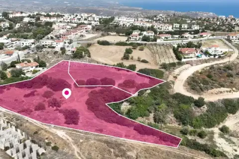 11372m² Land en Pissouri, Cyprus No. 36052 1