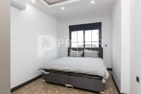 4 rooms Appartement à Dosemealti, Turkey No. 12376 5