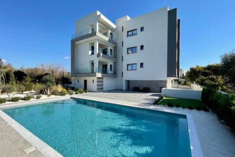 3 bedrooms Apartment in Germasogeia, Cyprus No. 33463 2