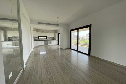 3 bedrooms Apartment in Germasogeia, Cyprus No. 33463 4