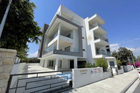 2 bedrooms Apartment in Germasogeia, Cyprus No. 33465 1