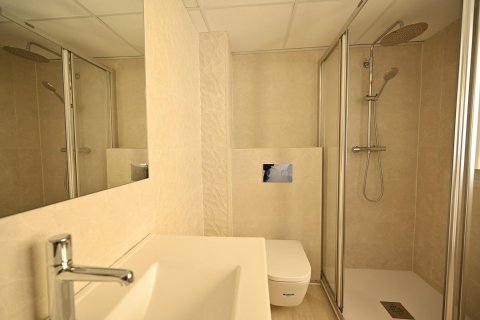 3 dormitorios Apartment en Torrevieja, Spain No. 27682 11