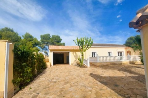 4 bedrooms Villa in Campoamor, Spain No. 27681 4