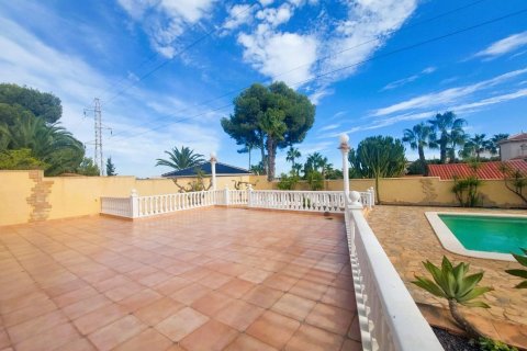 4 bedrooms Villa in Campoamor, Spain No. 27681 6