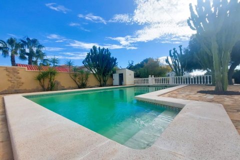 4 bedrooms Villa in Campoamor, Spain No. 27681 3