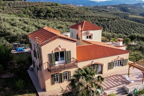 3 bedrooms Villa in Chania, Greece No. 24002 12