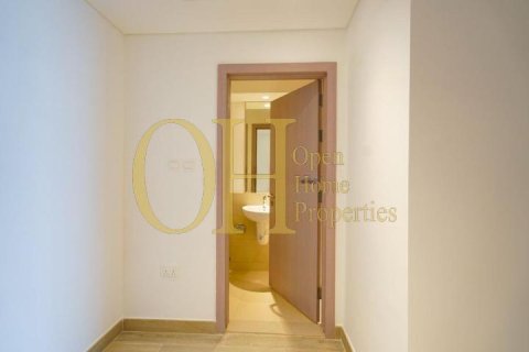 3 dormitorios Apartment en  Yas Island, UAE No. 8489 10