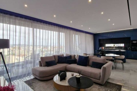 3 bedrooms Penthouse in Limassol, Cyprus No. 76295 1