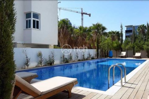 3 bedrooms Apartment in Limassol, Cyprus No. 76290 3