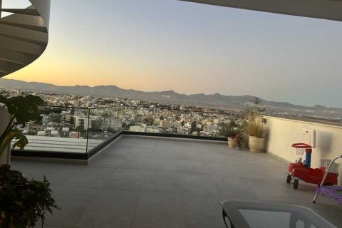 4 bedrooms Penthouse in Aglantzia, Cyprus No. 76293 1