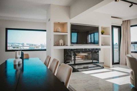 3 bedrooms Penthouse in Limassol, Cyprus No. 76289 9