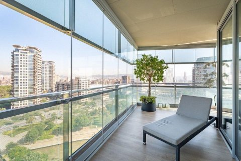 4 dormitorios Apartment en Barcelona, Spain No. 26424 5