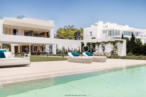 4 dormitorios Villa en Estepona, Spain No. 26782 8