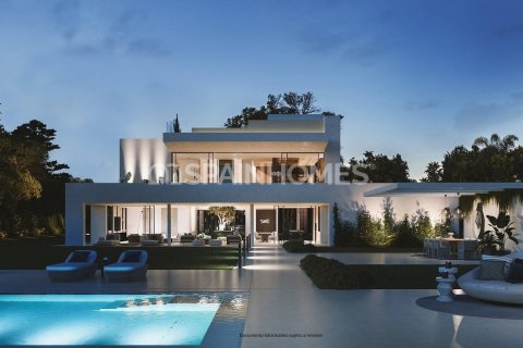 4 bedrooms Villa in Estepona, Spain No. 26782 9