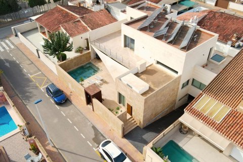 4 bedrooms Villa in San Pedro del Pinatar, Spain No. 26417 1