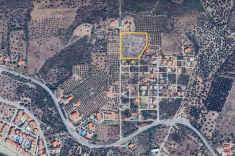 8245m² Land en Polygyros, Greece No. 54185 5