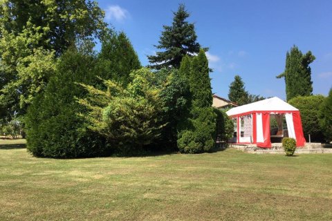 7 chambres House à Poullignac, France No. 69421 15