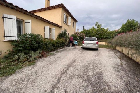 6 chambres Villa à Bouyon, France No. 69424 1