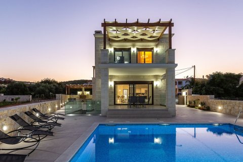 5 bedrooms House in Chania, Greece No. 24161 1