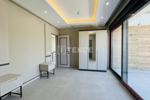 4+1 Villa in Kemer, Turkey No. 20731 11