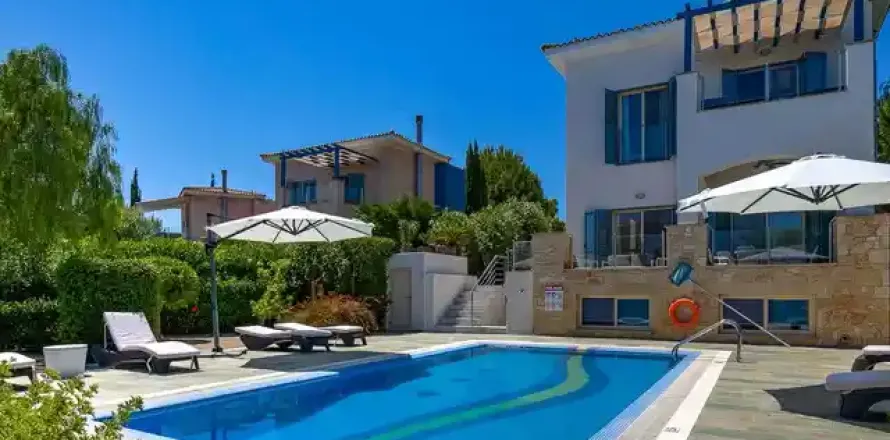 3 bedrooms House in Neo Chorio, Cyprus No. 30346