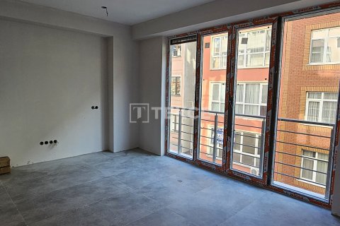 1+1 Apartment in Istanbul, Turkey No. 75765 12