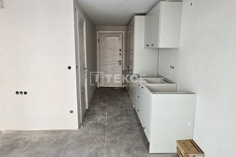 1+1 Apartment in Istanbul, Turkey No. 75765 14