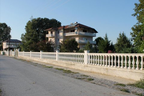 10 chambres House à Katerini, Greece No. 58490 1