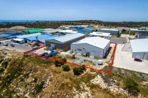 1870m² Commercial property en Limassol, Cyprus No. 47398 4