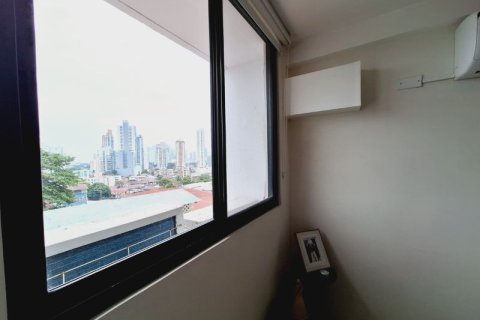 2 dormitorios Apartment en Panamá, Panama No. 70617 18