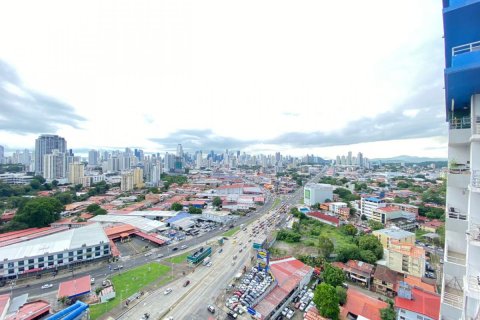 2 dormitorios Apartment en Panamá, Panama No. 70621 18