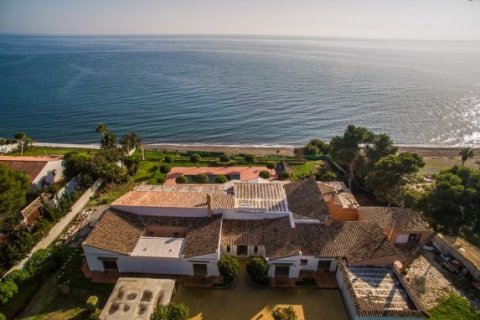 5 dormitorios House en Estepona, Spain No. 25462 2