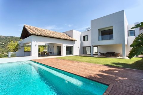 6 bedrooms House in Benahavis, Spain No. 25463 1