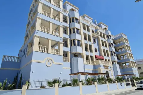 3 dormitorios Apartment en Germasogeia, Cyprus No. 33218 4