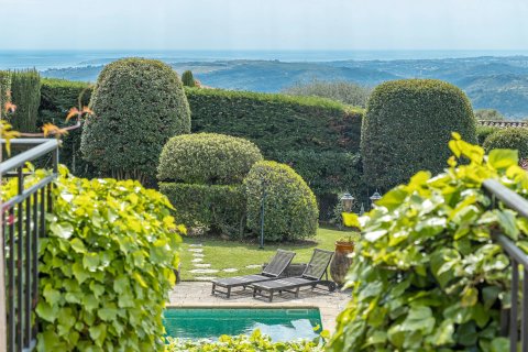 5 bedrooms Villa in Saint-Paul-de-Vence, France No. 67897 3