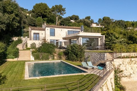 5 bedrooms Villa in La Colle-sur-Loup, France No. 67900 11