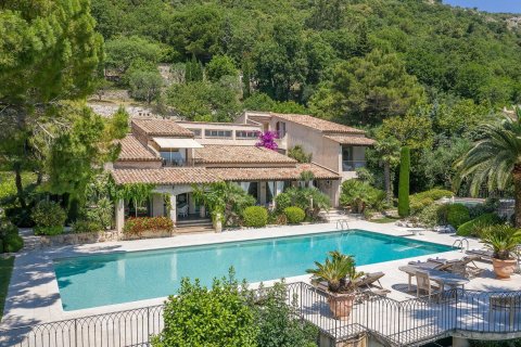 8 bedrooms Villa in Vence, France No. 67898 2