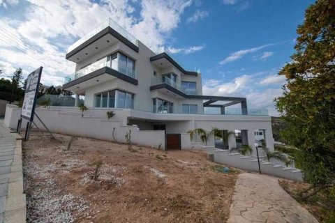 5 bedrooms House in Agios Tychonas, Cyprus No. 29614 11