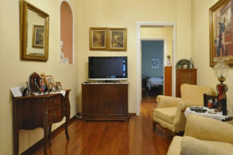 3 bedrooms Apartment in Athens, Greece No. 57336 5