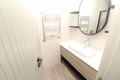 2+1 Apartment in Beylikduezue, Turkey No. 11578 18