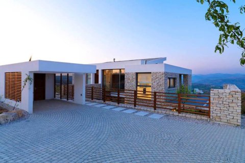 3 bedrooms Villa in Paphos, Cyprus No. 37873 4