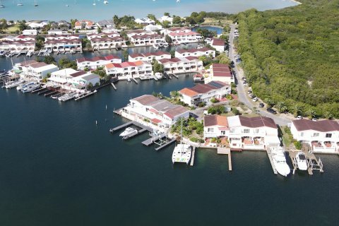 2 dormitorios Villa en Jolly Harbour, Antigua and Barbuda No. 64977 20