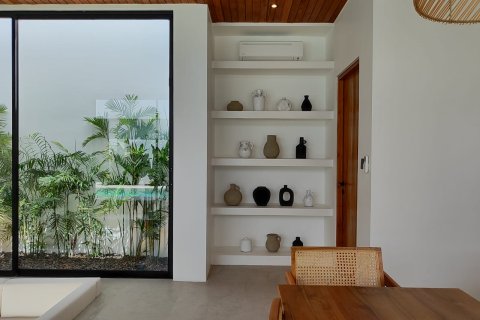 2 bedrooms Villa in Kerobokan, Indonesia No. 23173 10