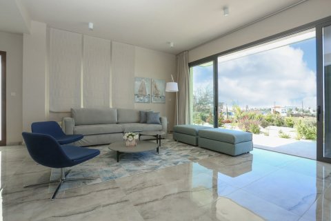 199m² Villa in Paphos, Cyprus No. 37086 4