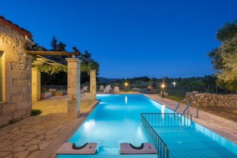 4 dormitorios Villa en Chania, Greece No. 23990 2